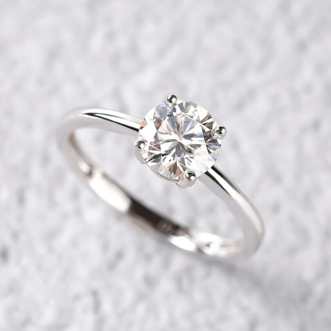 banho de ouro branco 18k-moissanita